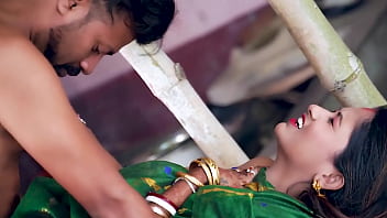 Desi Gaon Ki Bhabhi Apne Devar Ke Saath Bahar Gandi Hindi Mein Chudai Karti Hai