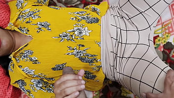 Desi Young Couple’s Raw Hindi Moans As Boyfriend Pounds Girlfriend’s Dripping Pussy