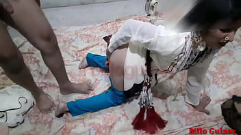 Sizzling Rural Indian Lovers’ Raw Desi Fuck Session With Hindi Moans