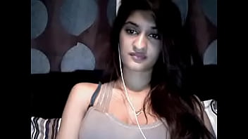 Sizzling Indian Beauty With Curves That Drive You Wild