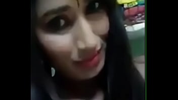 Desi Babe Shweta Flashes Her Tits For Her Boyfriend In A Steamy Mms Clip